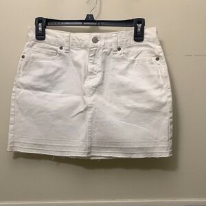 Old Navy White Classic Rise skirt NWT. #Y2K style.